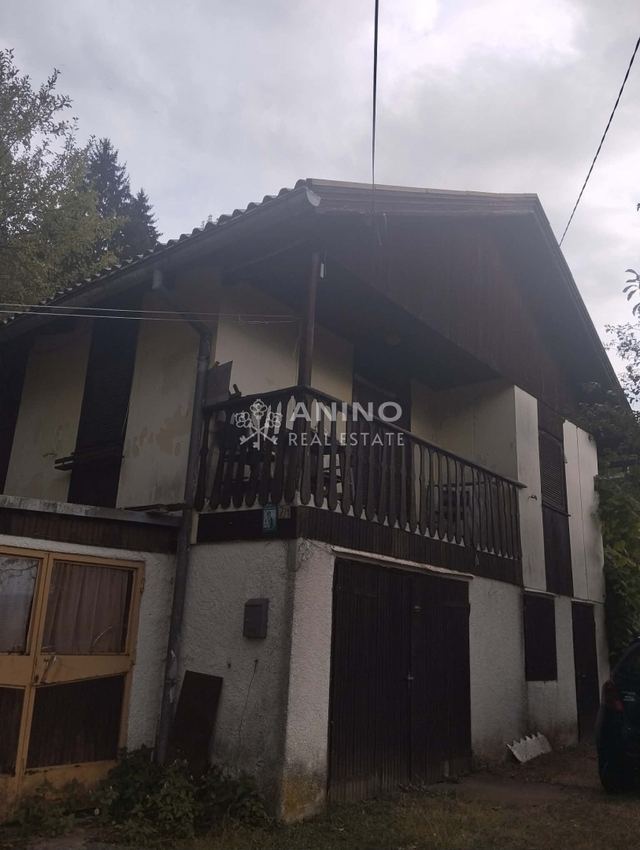 Kuća u Čabaru, 150m², 1 soba