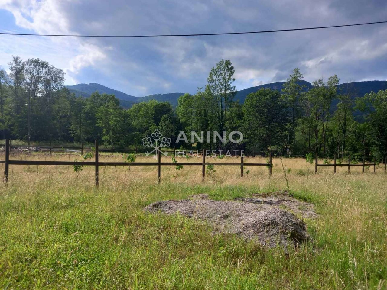 Land u Delnicama, 1700m², slika 2