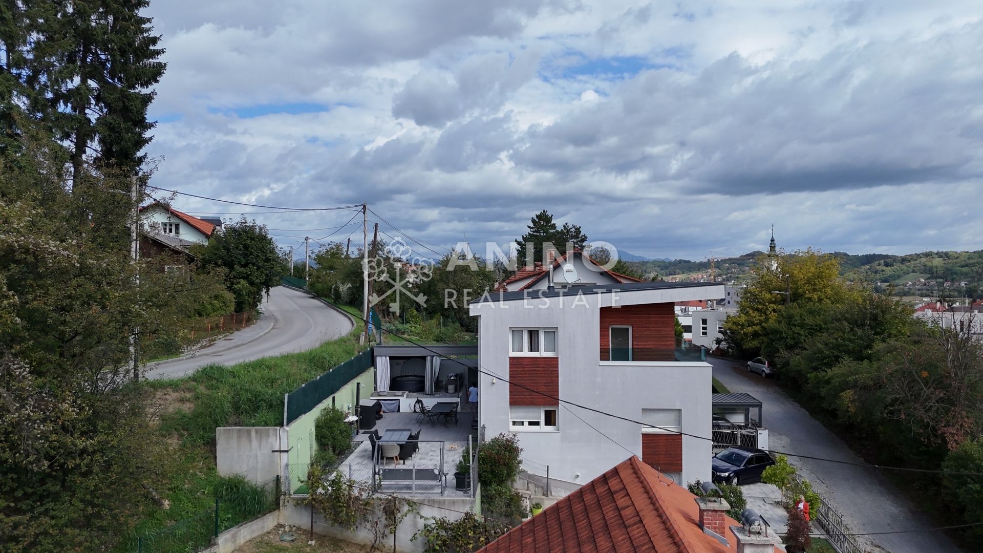 House u Zaboku, 260m², 6 soba