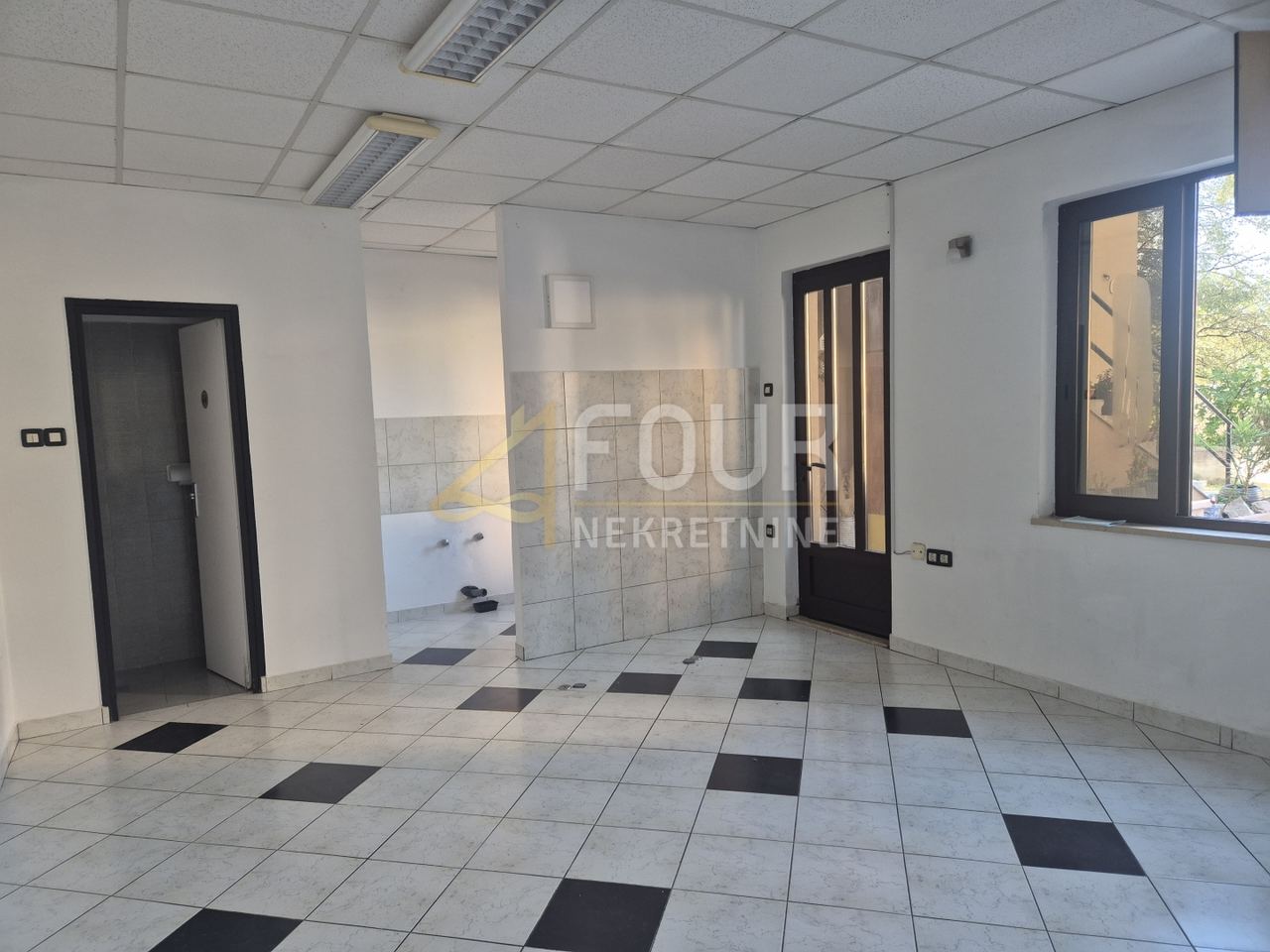 Locale commerciale u Rijeci, 30m²