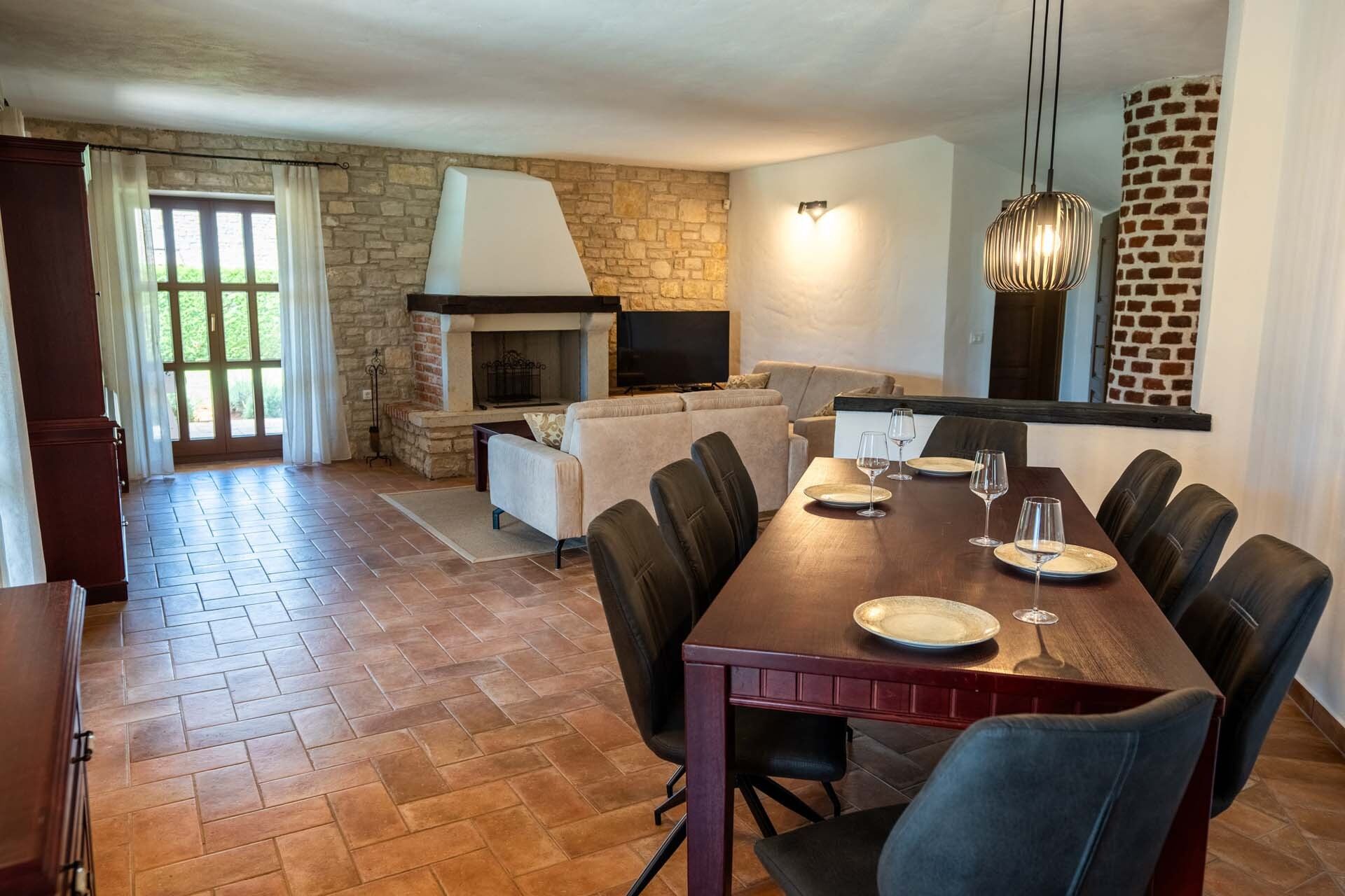 Haus u Sveti Lovreču, 269m², 4 sobe, slika 2