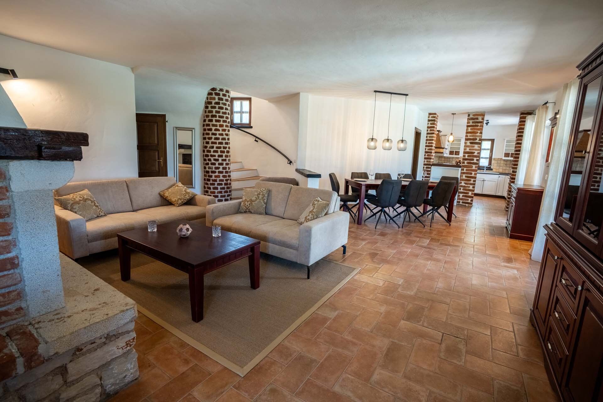 Haus u Sveti Lovreču, 269m², 4 sobe, slika 3