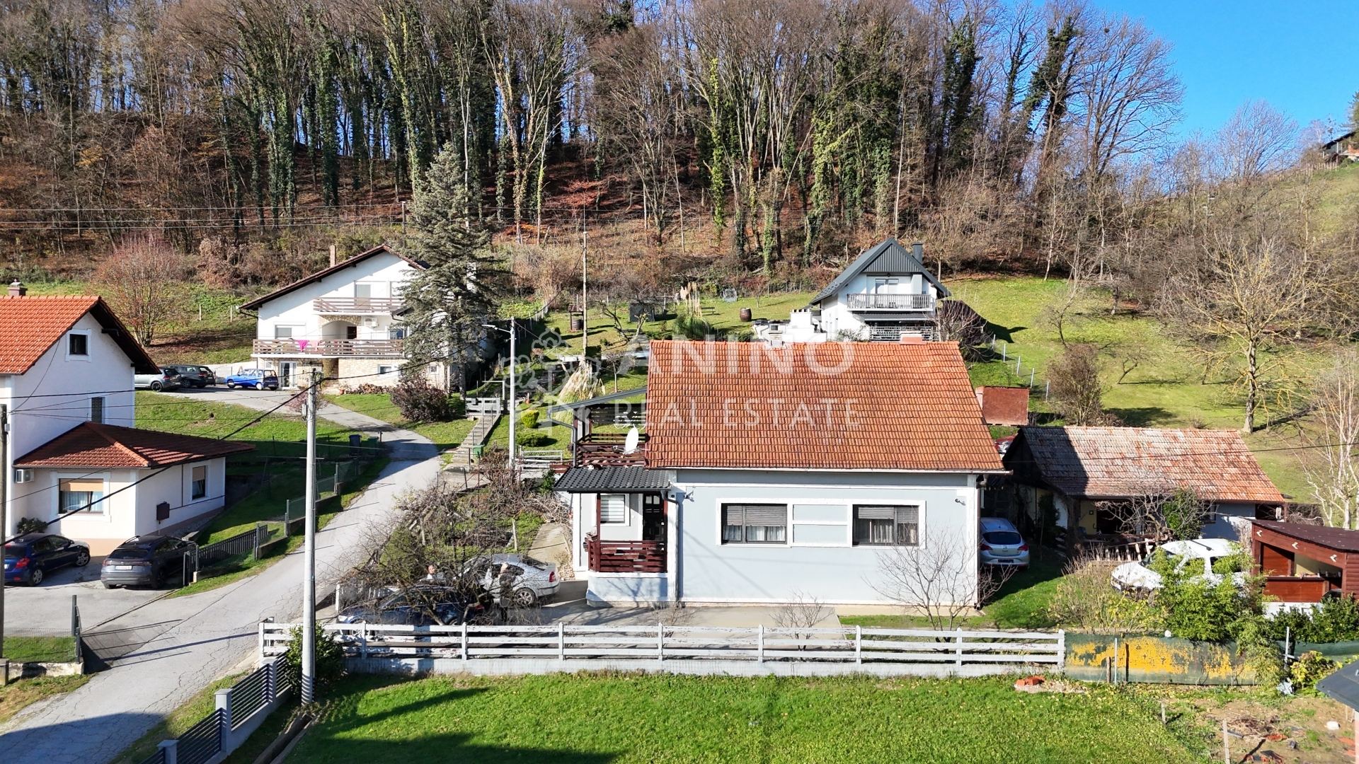 Haus u Veliko Trgovišću, 234m², 2 sobe, slika 2