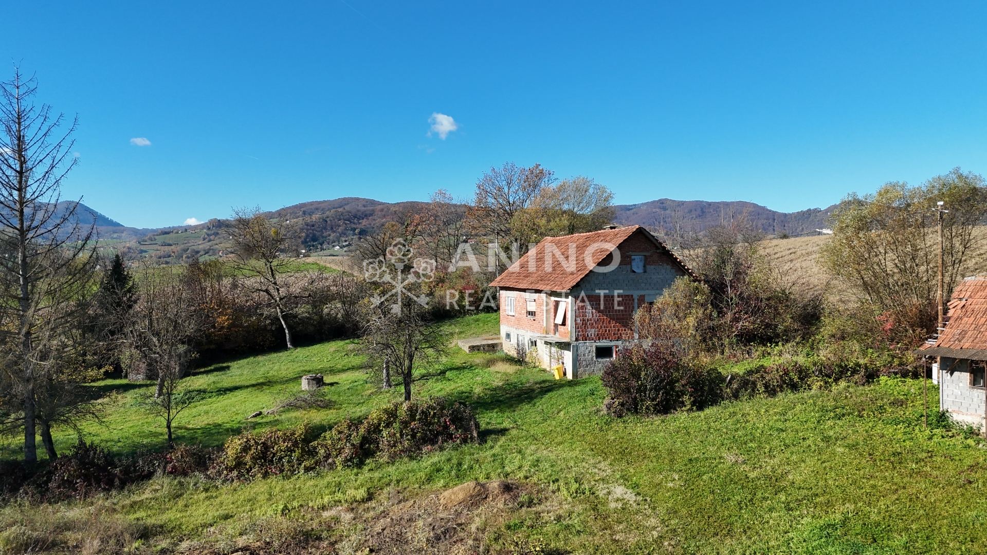 Casa u Klanjcu, 200m², 2 sobe, slika 4