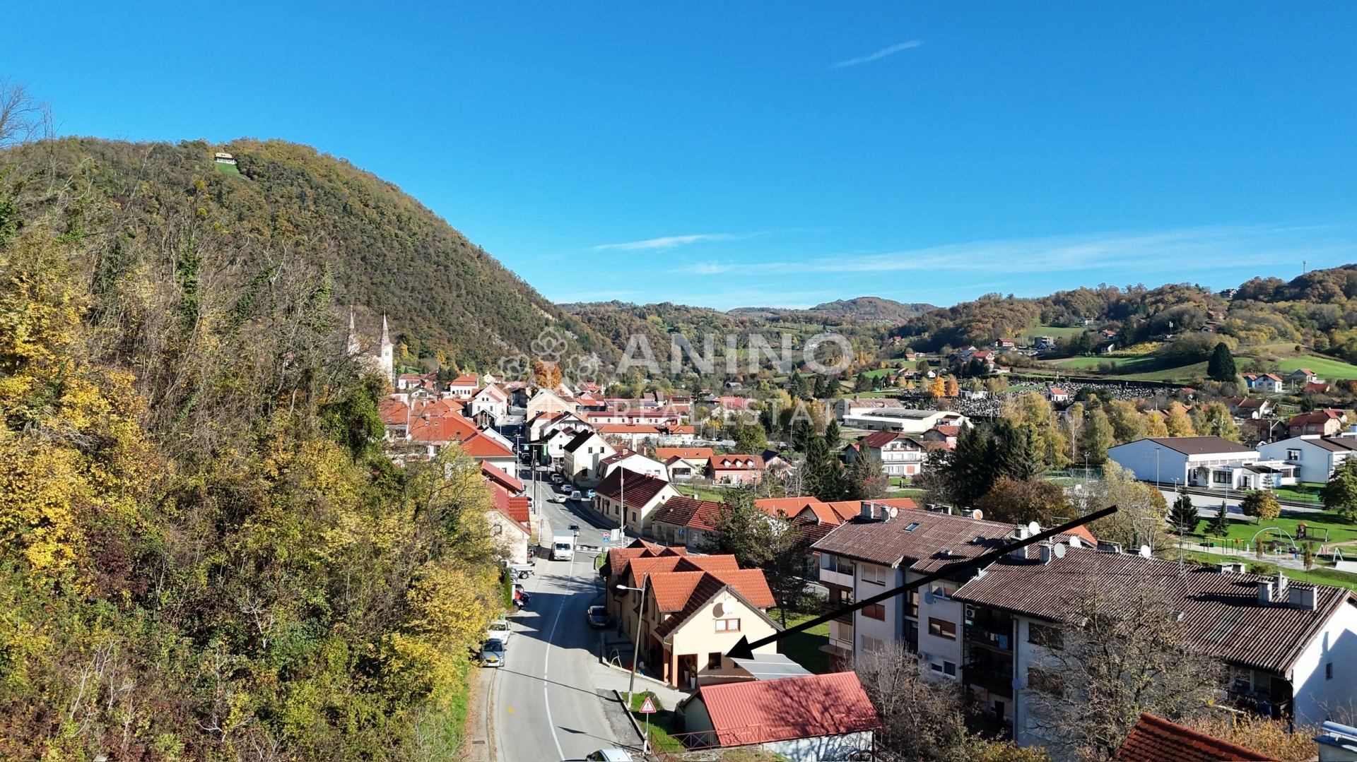 Kuća u Pregradi, 400m², 5 soba, slika 2
