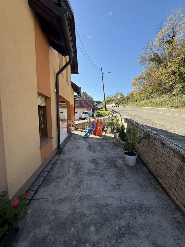 Kuća u Pregradi, 400m², 5 soba, slika 5