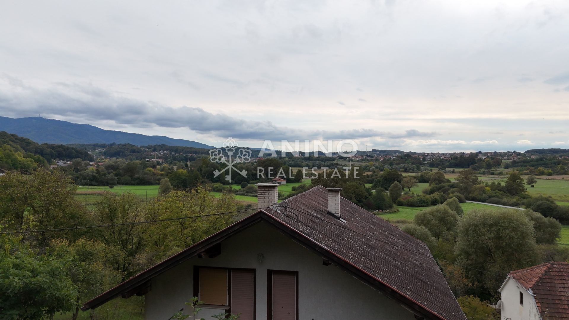 House u Oroslavju, 170m², slika 3
