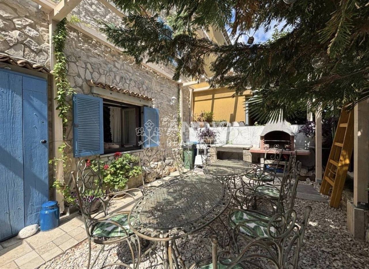 Casa u Marčani, 145m², 3 sobe, slika 5