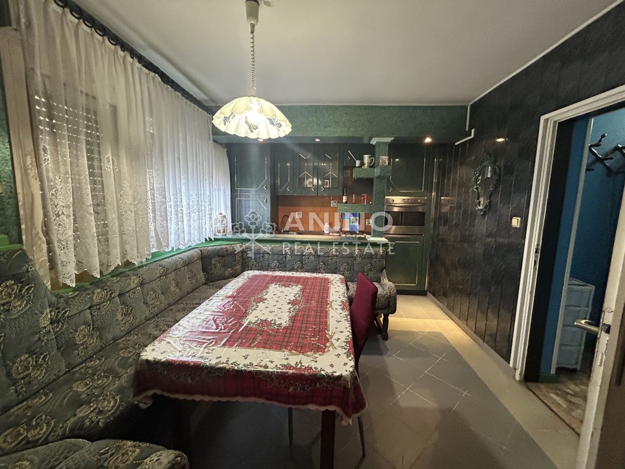 Casa u Jakovlju, 350m², 2 sobe, slika 5