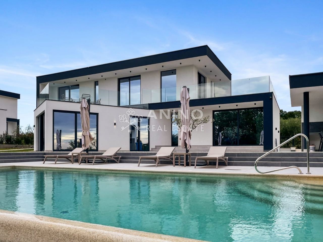 Casa u Kaštelir-Labinciu, 350m², 4 sobe, slika 2