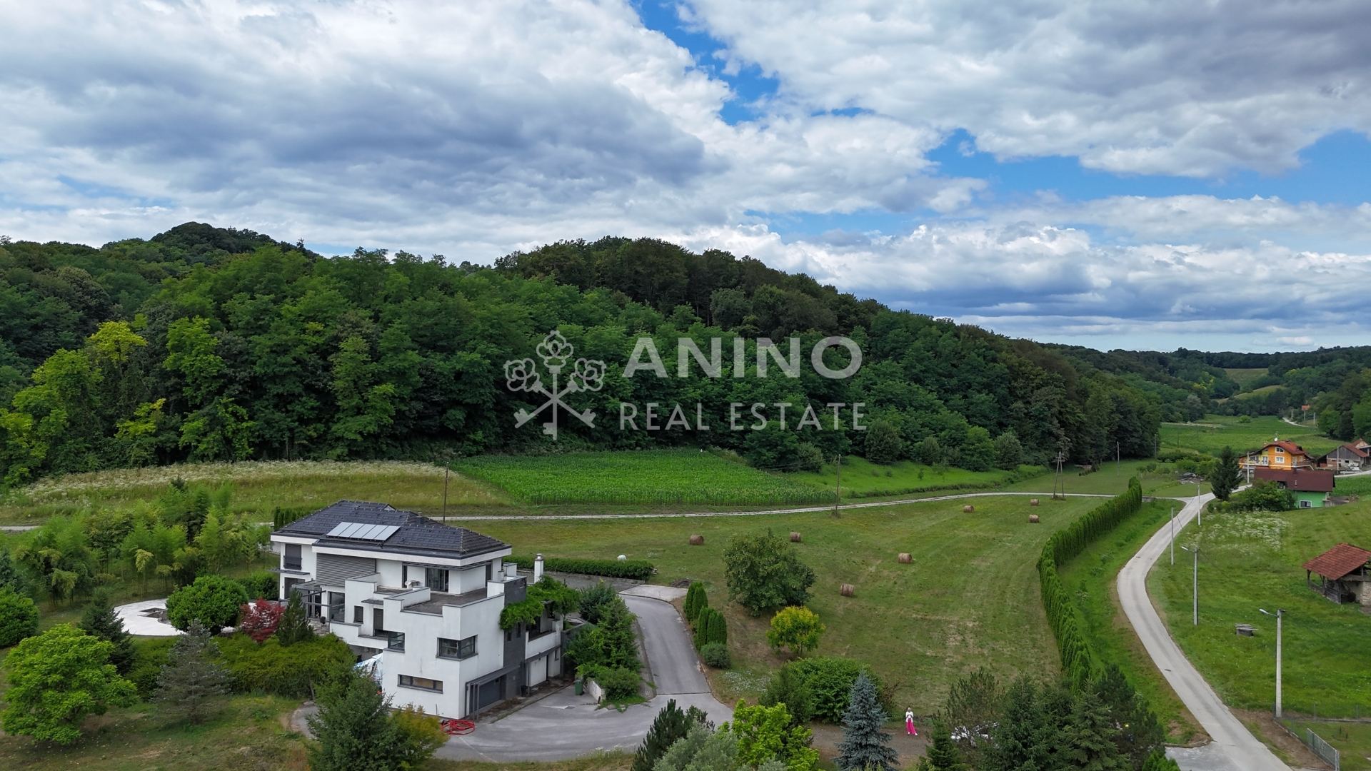 Haus u Tuhelju, 680m², slika 2
