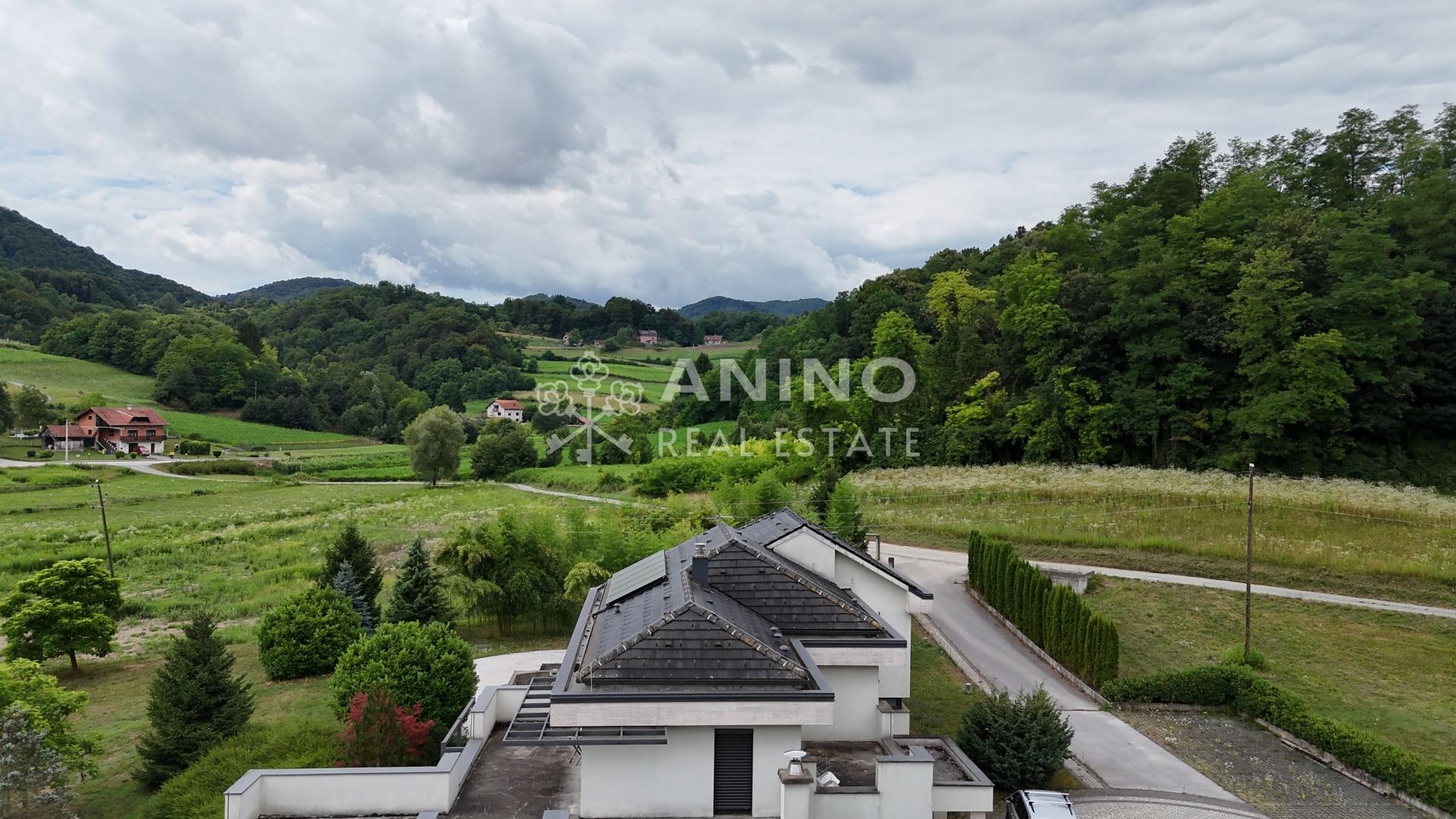 Haus u Tuhelju, 680m², slika 5