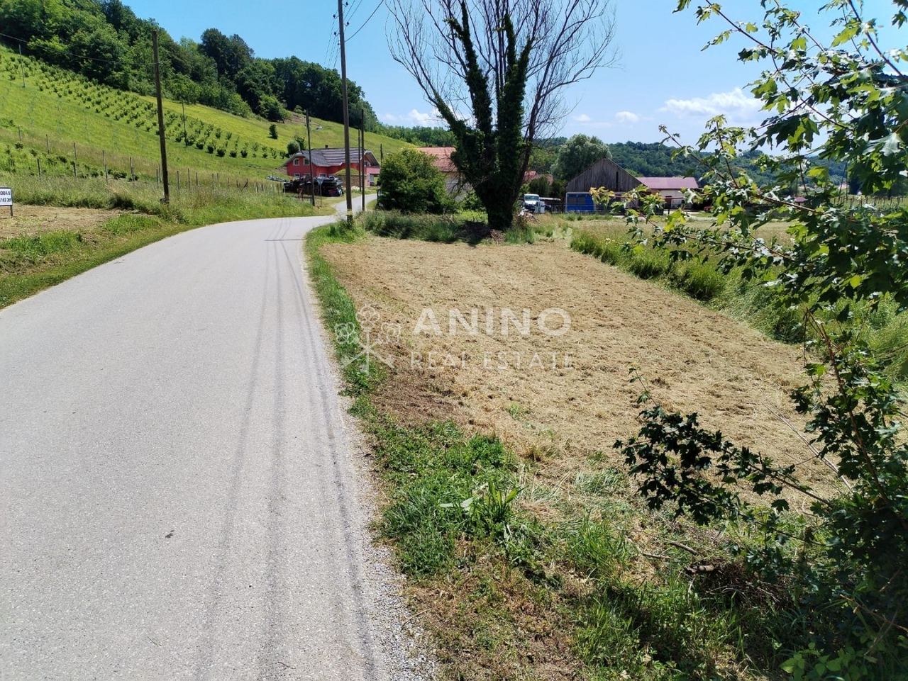 Land u Sveti Križ Začretju, 2460m², slika 2