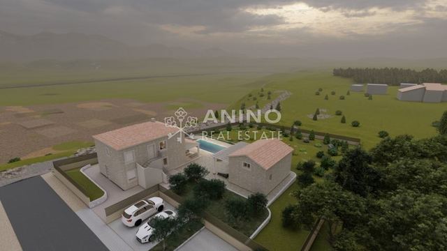 House u Ninu, 280m², slika 3