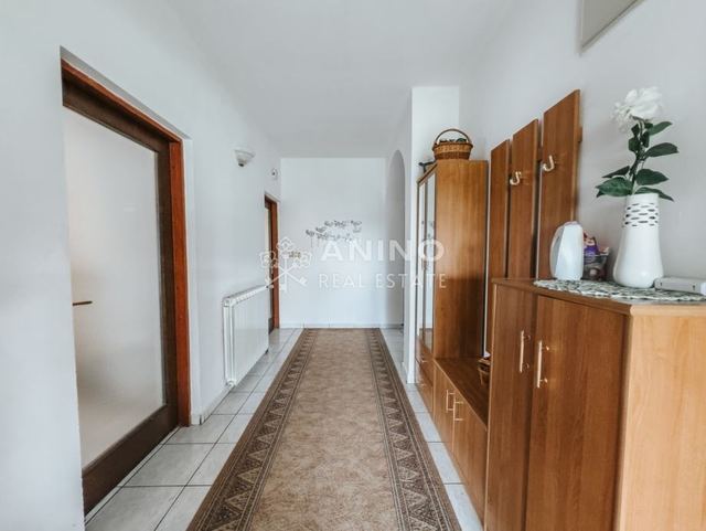 Casa u Kloštar Ivaniću, 148m², 3 sobe, slika 2