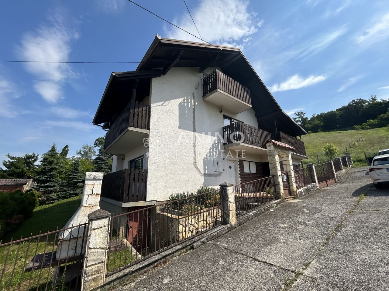 Kuća u Bedekovčini, 250m², 3 sobe, slika 2