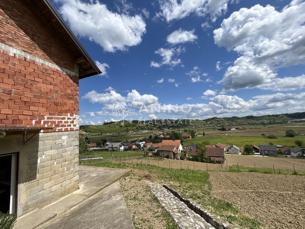 Casa u Sveti Križ Začretju, 150m², 1 soba, slika 5