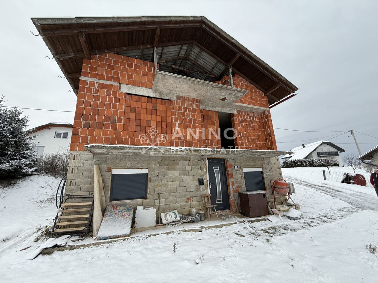 Kuća u Hum na Sutliu, 150m², 3 sobe