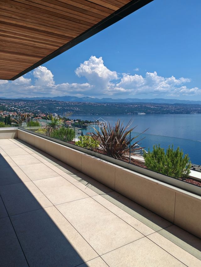 Apartment u Opatiji, 140m², 3 sobe