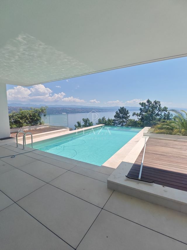 Appartamento u Opatiji, 127.85m², 4 sobe
