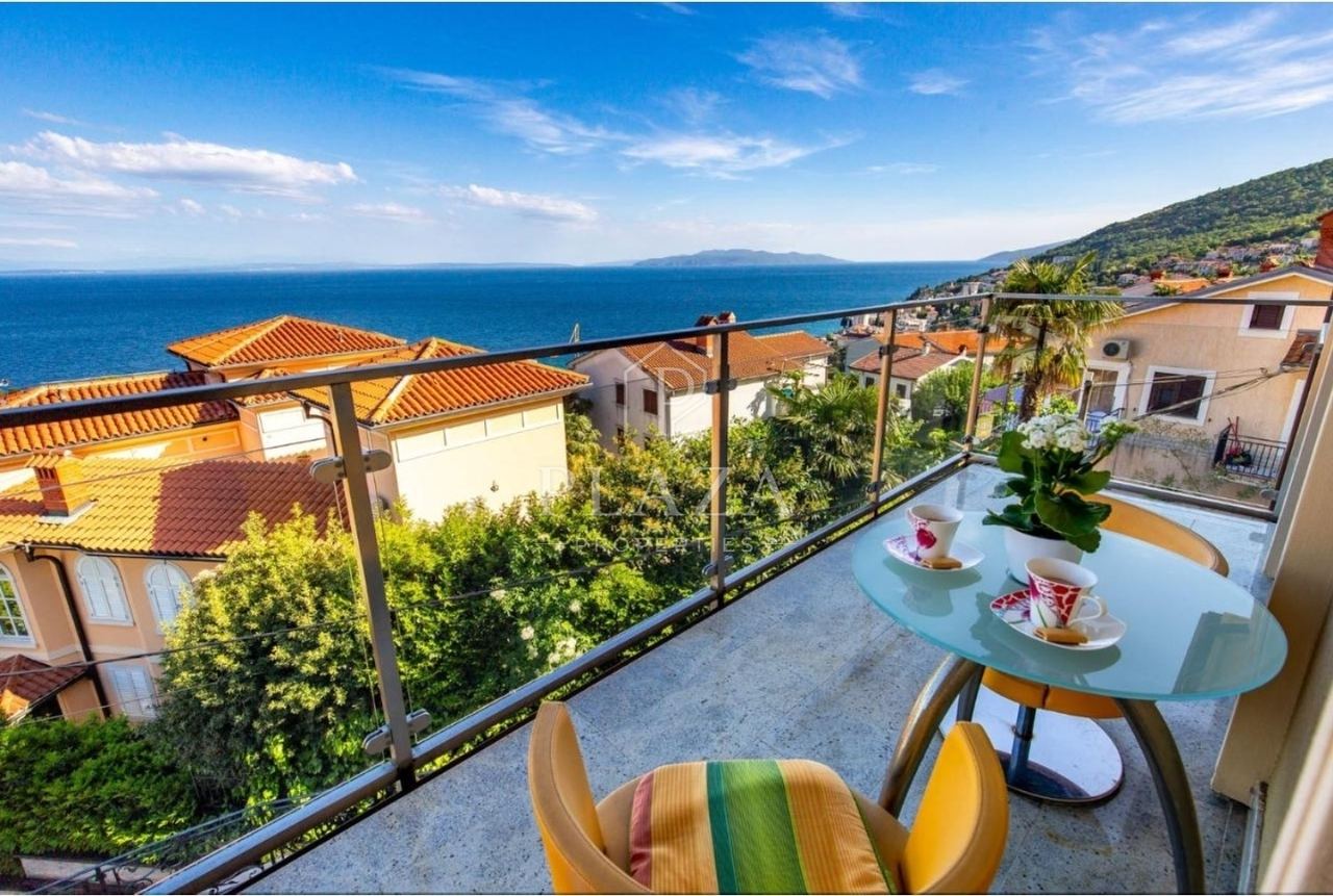 House u Opatiji, 420m², 6 soba, slika 2
