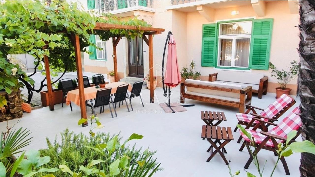 Apartment u Opatiji, 200m², 3 sobe, slika 3