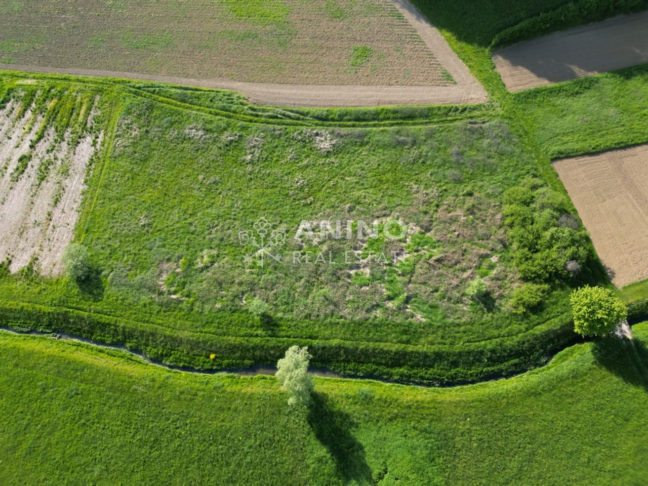 Grundstück u Krapini, 4690m²
