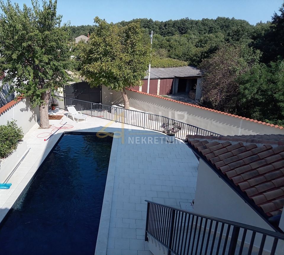 Haus u Svetvinčenatu, 250m², 4 sobe, slika 2