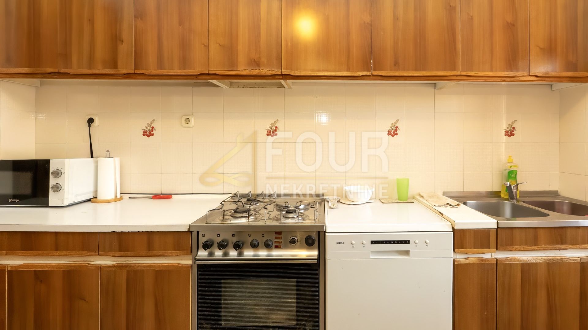 Appartamento u Pola (Pula)u, 86.52m², 3 sobe, slika 4