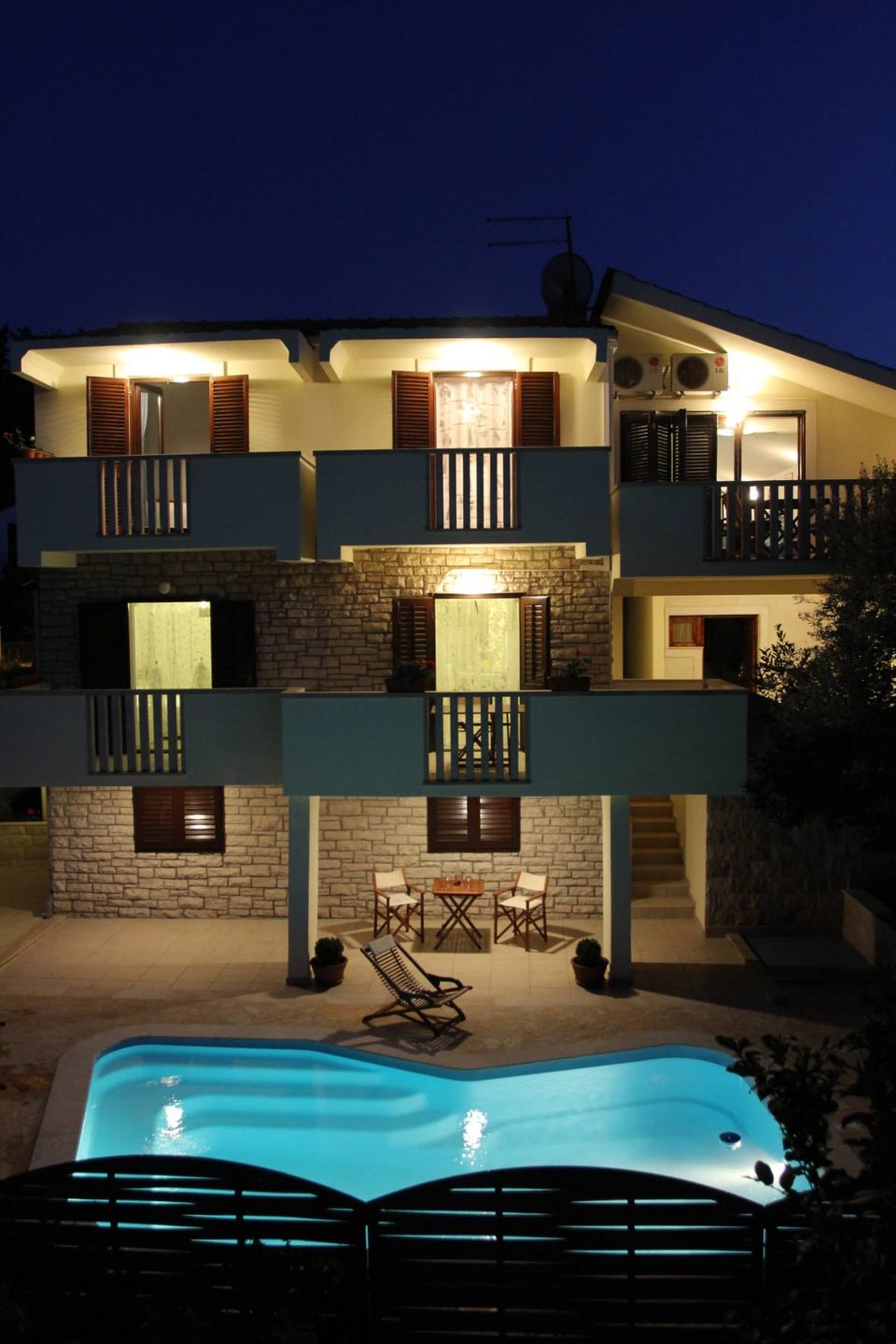 House u Supetaru, 212m², 5 soba, slika 4