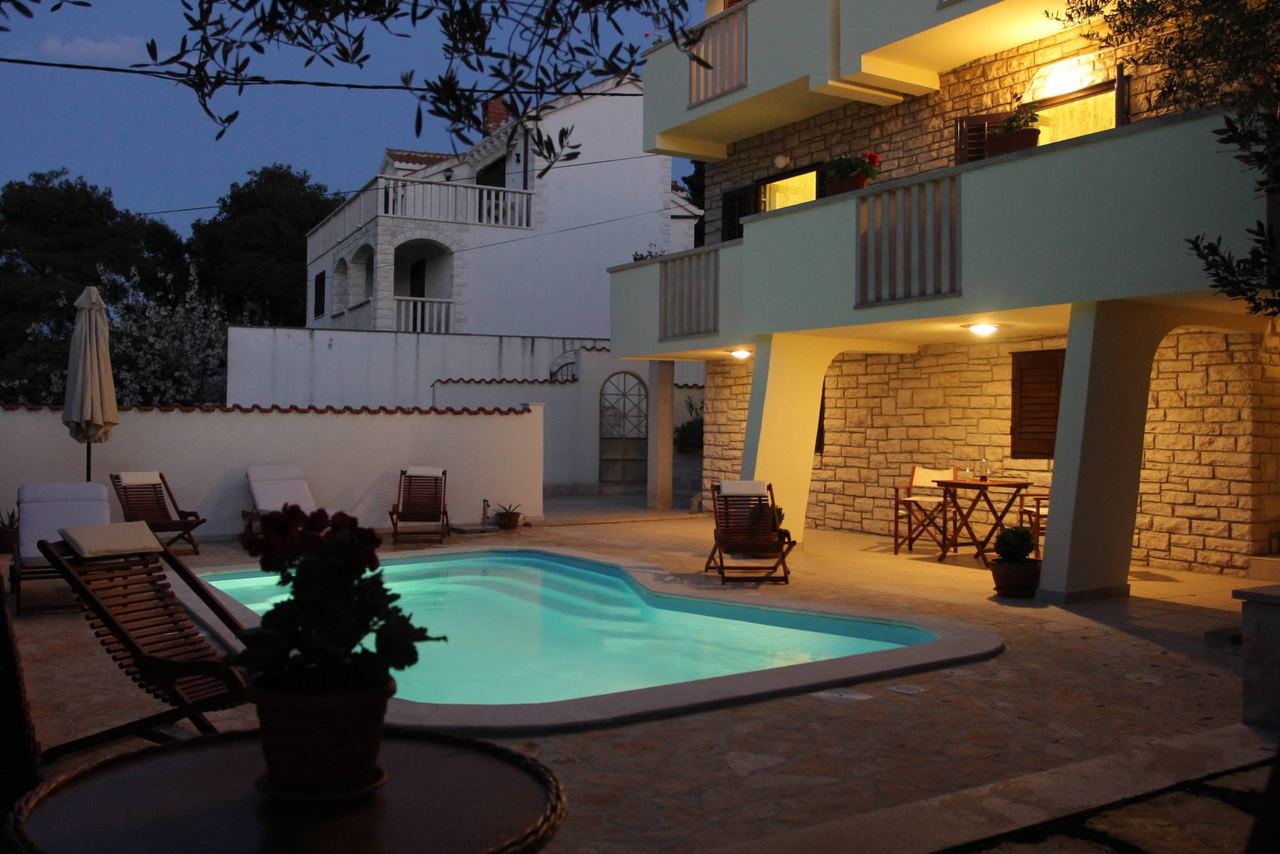 House u Supetaru, 212m², 5 soba, slika 5