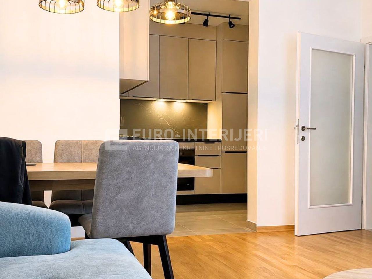 Apartment u Zagrebu, 60m², 1 soba, slika 4