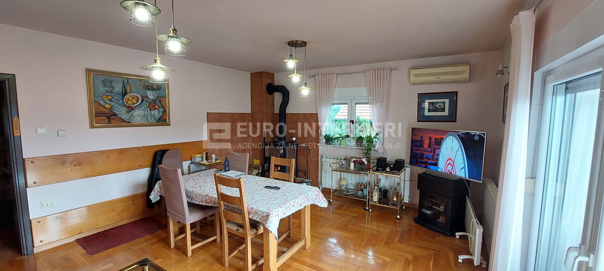 Haus u Zagrebu, 381m², 2 sobe, slika 4