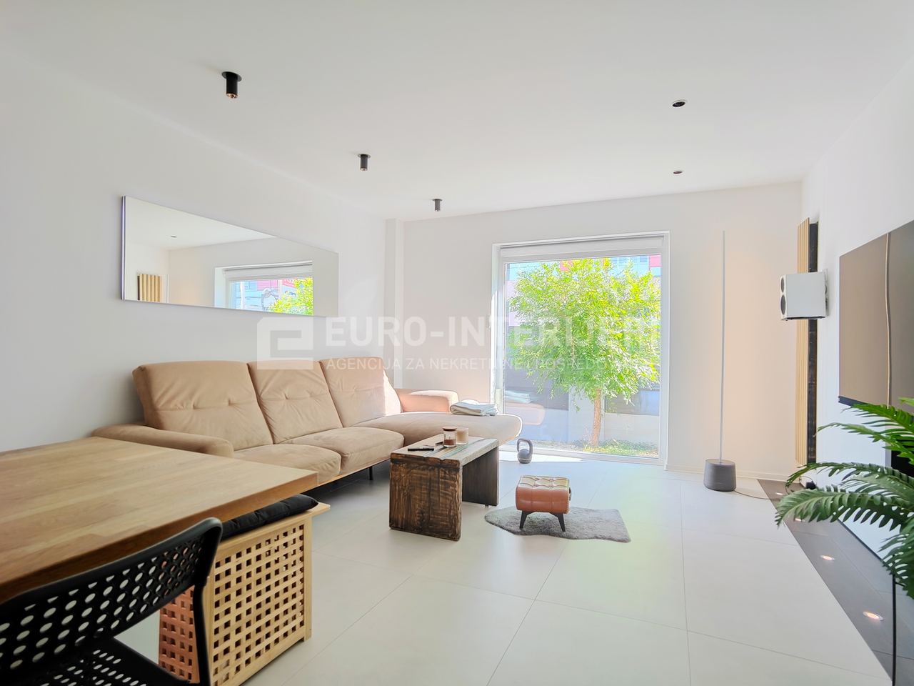 House u Zagrebu, 140m², 2 sobe, slika 2