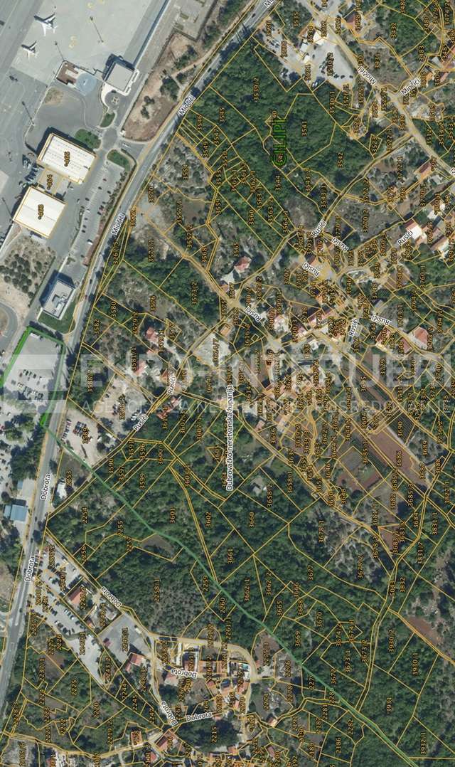 Grundstück u Čilipiu, 1217m², slika 4
