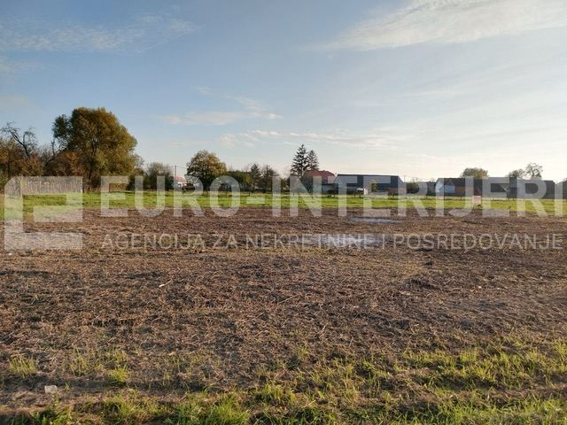 Grundstück u Dugo Selu, 1427m²