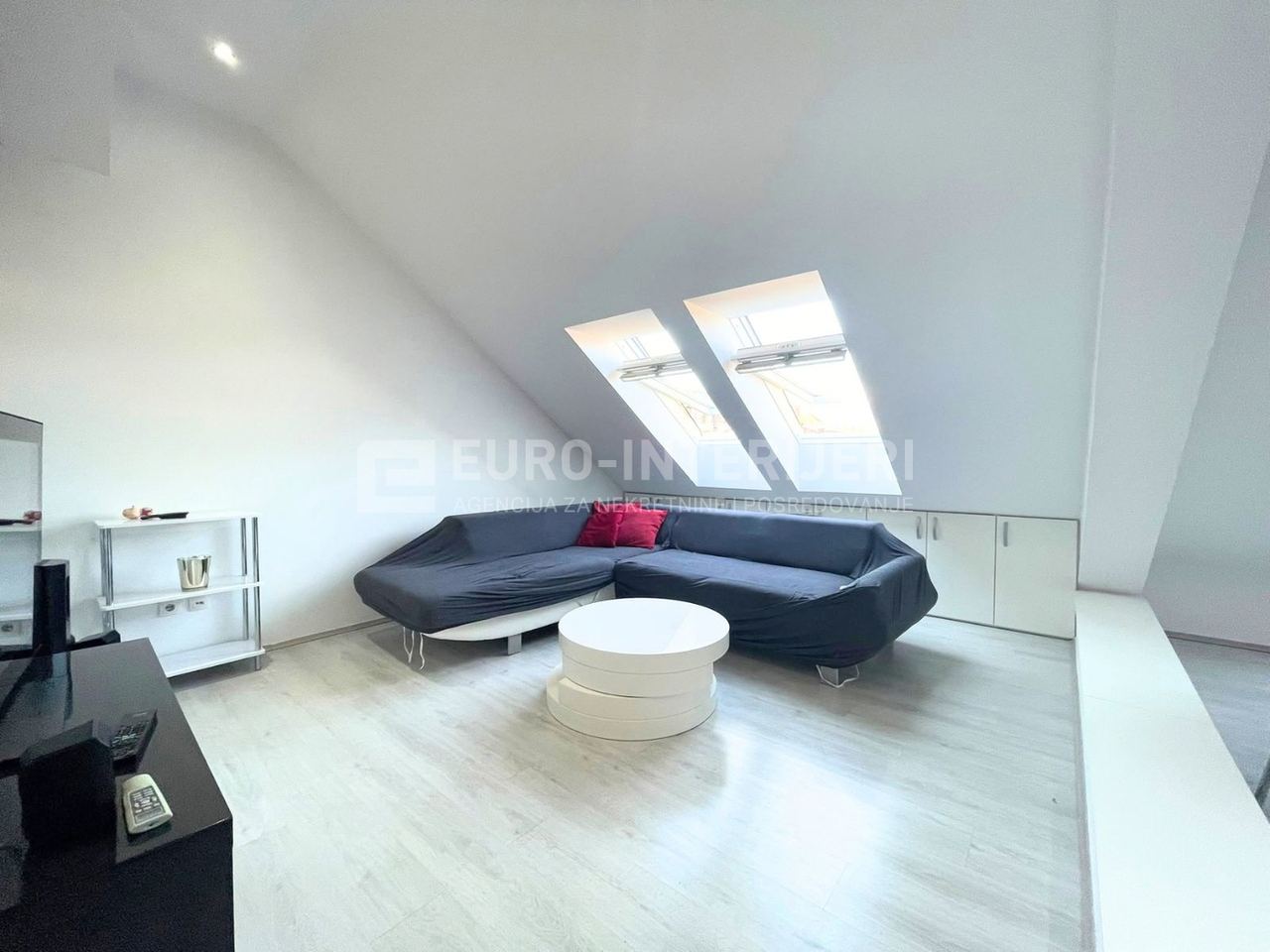 Wohnung u Zagrebu, 67m², 1 soba