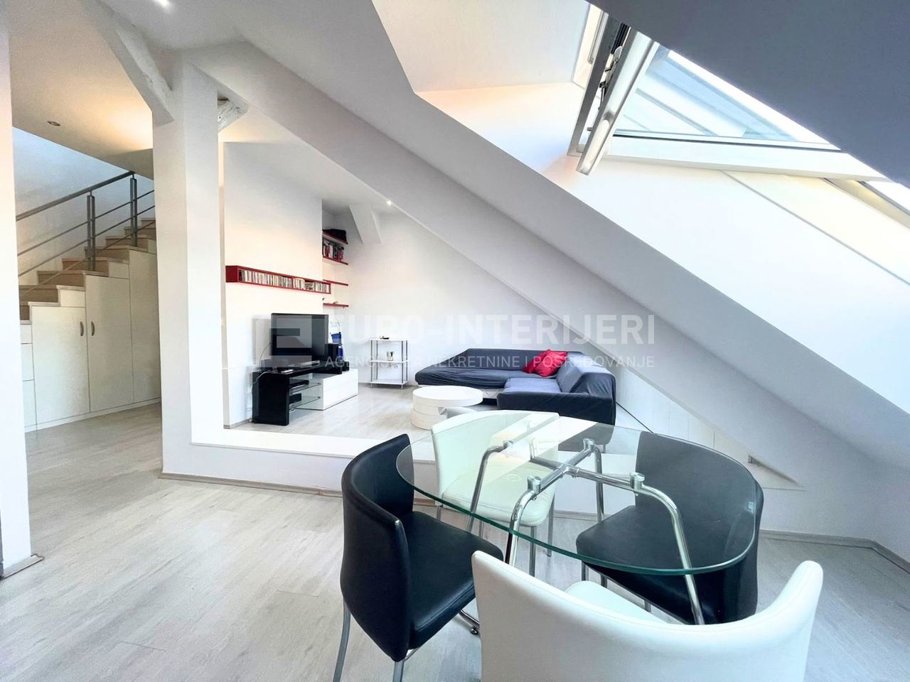 Wohnung u Zagrebu, 67m², 1 soba, slika 4