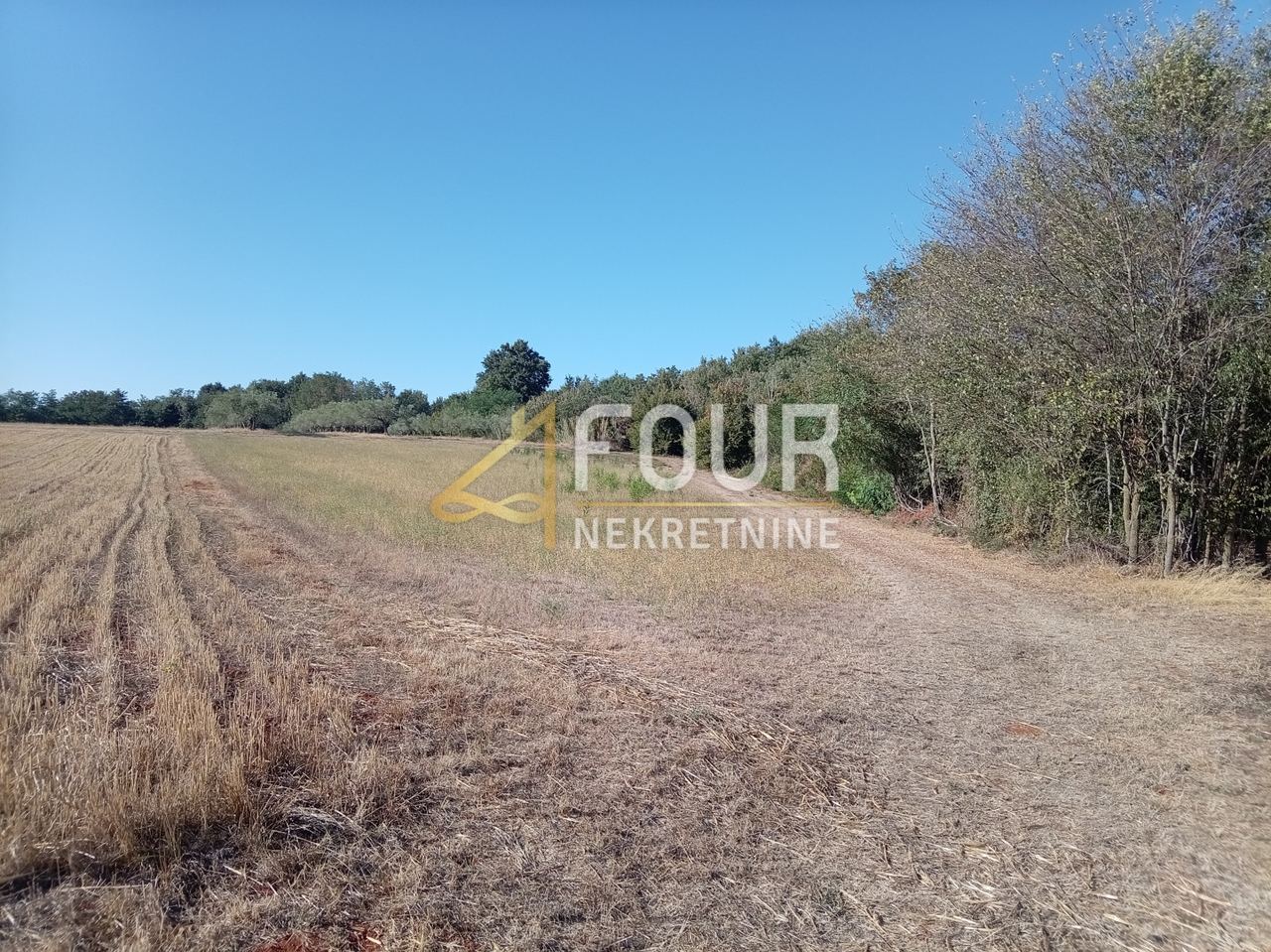 Terreno u Umagu, 4900m²