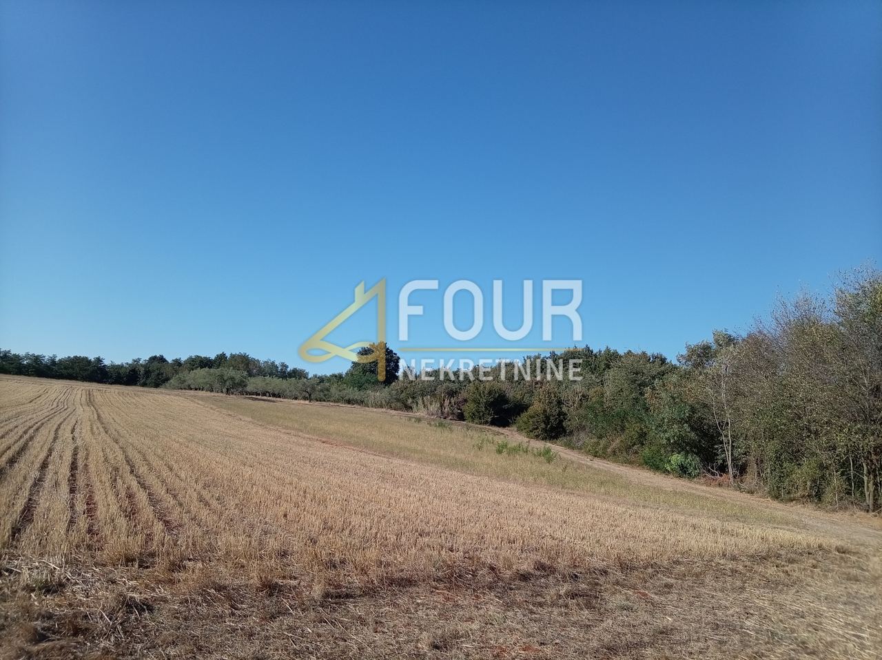 Terreno u Umagu, 4900m², slika 4