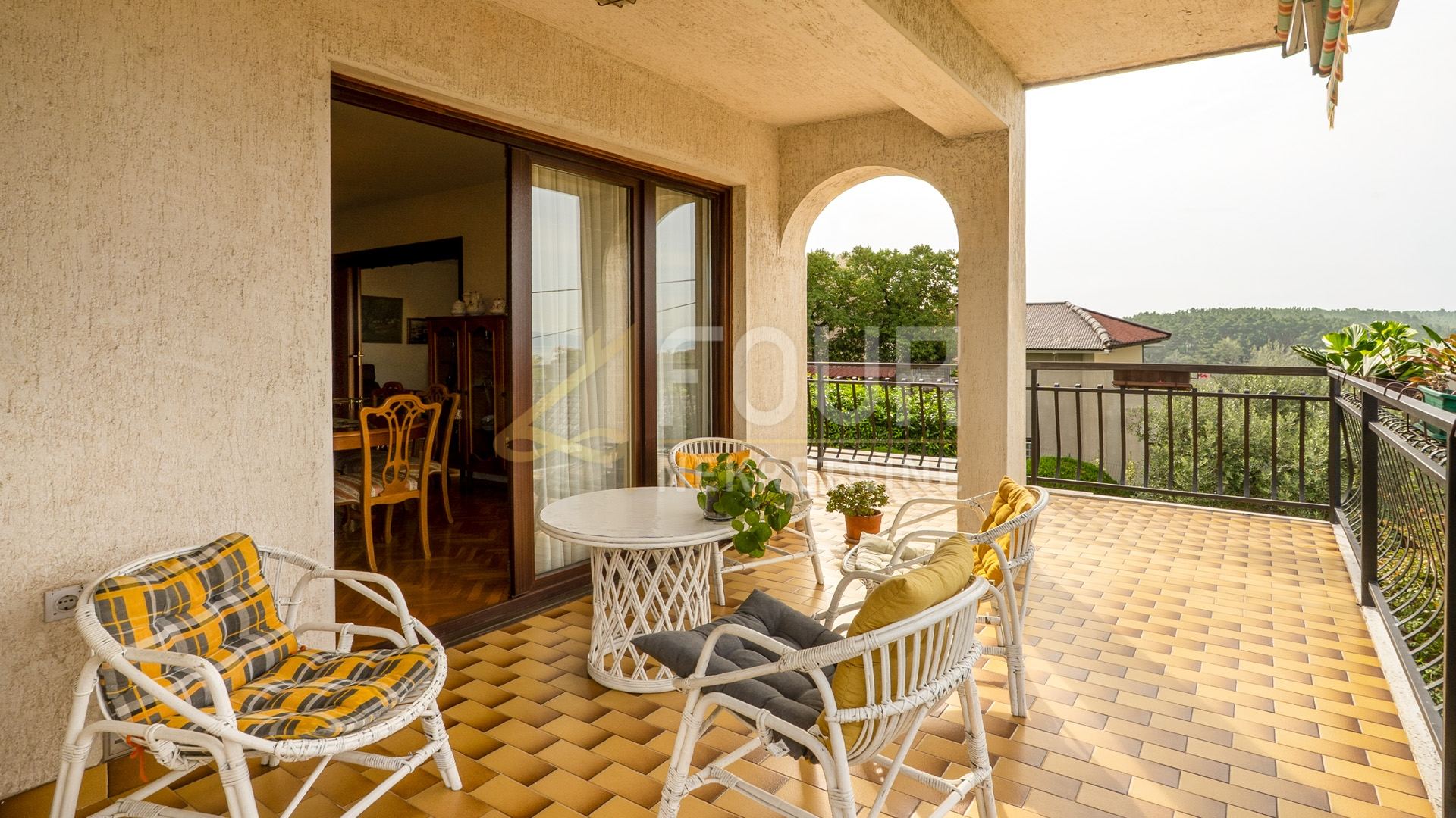 Casa u Kostreni, 300m², 7 soba, slika 4