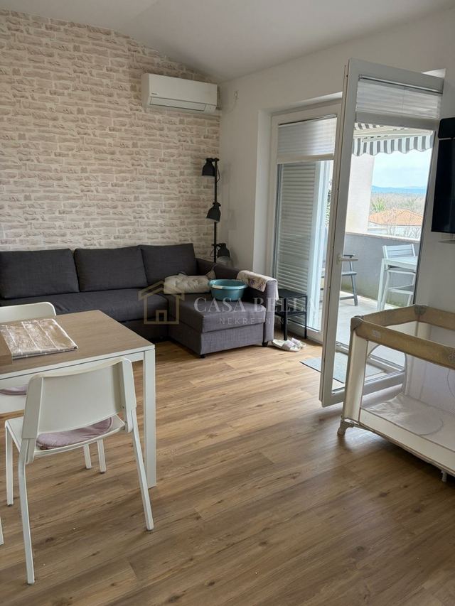Wohnung u Malinskoj – Dubašnici, 42m², 1 soba