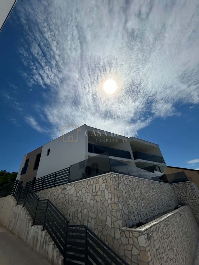 Kuća u Crikvenici, 135m², 4 sobe
