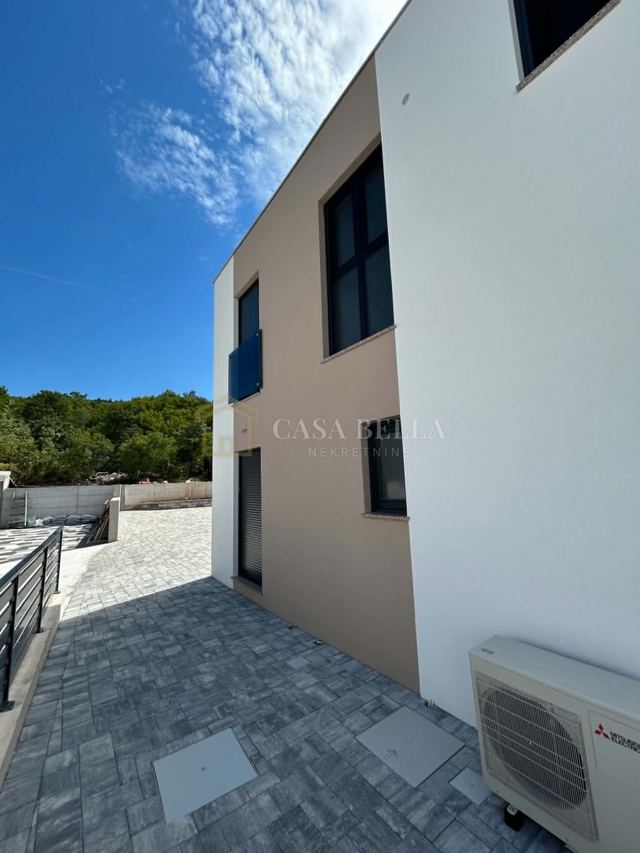 Casa u Crikvenici, 135m², 4 sobe, slika 4