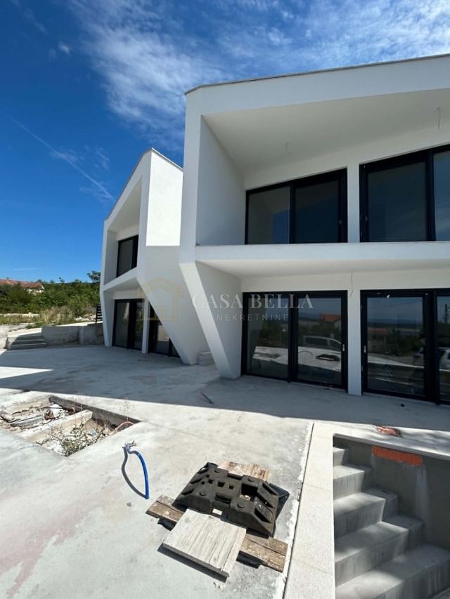 House u Crikvenici, 135m², 4 sobe, slika 2