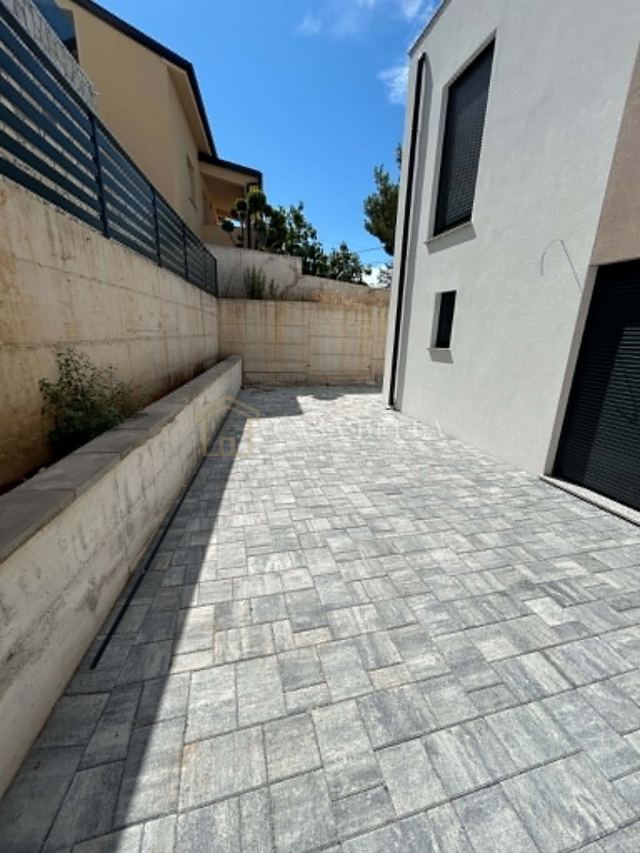 House u Crikvenici, 135m², 4 sobe, slika 5