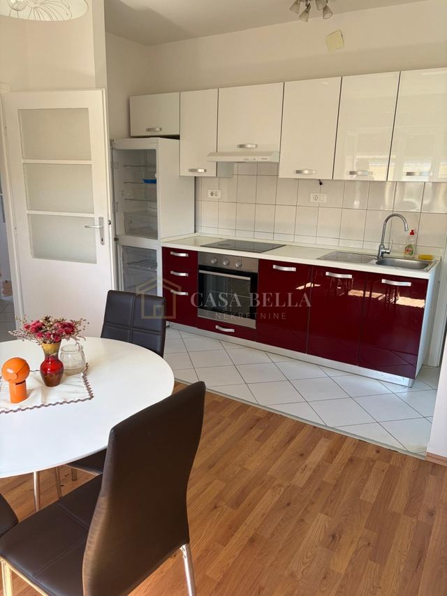 Apartment u Rijeci, 82.47m², 2 sobe