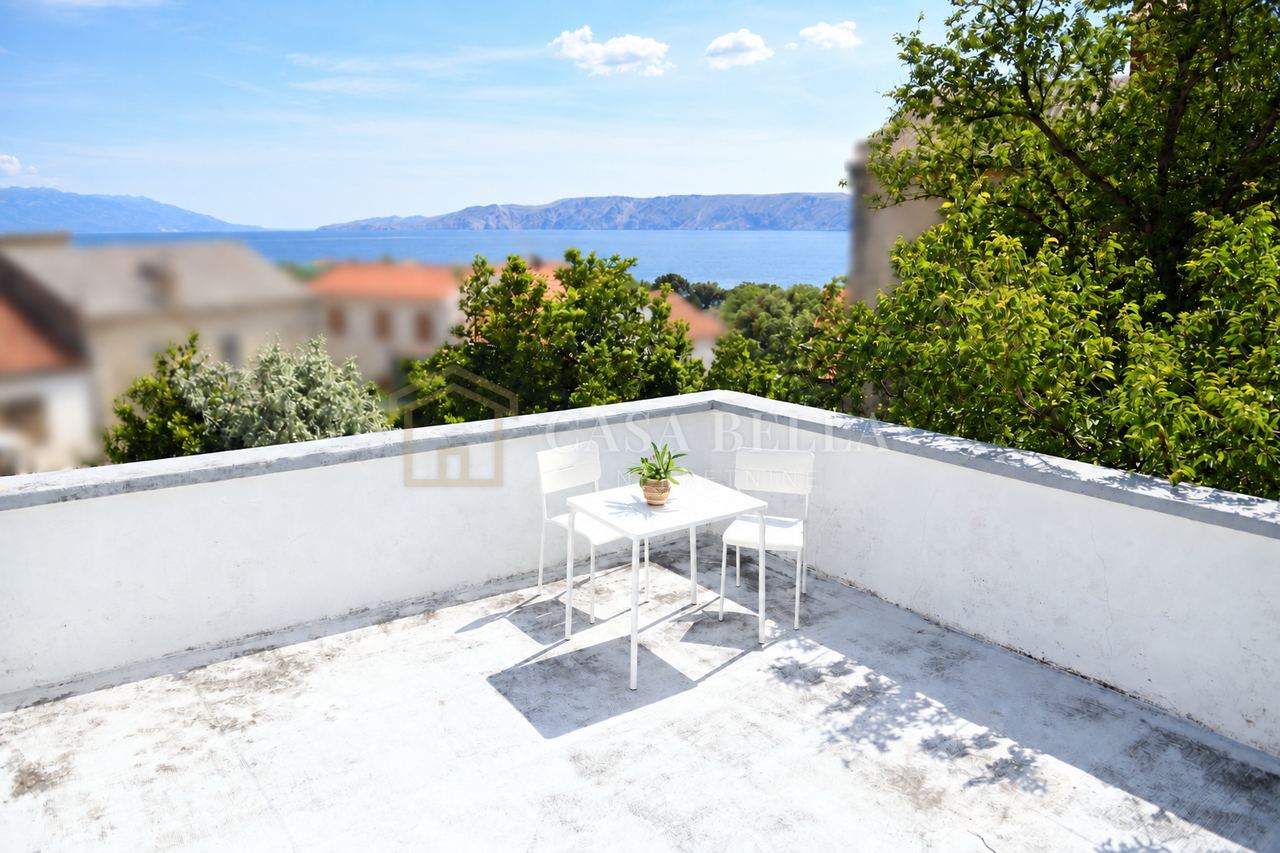Haus u Novi Vinodolskiu, 96m², 2 sobe