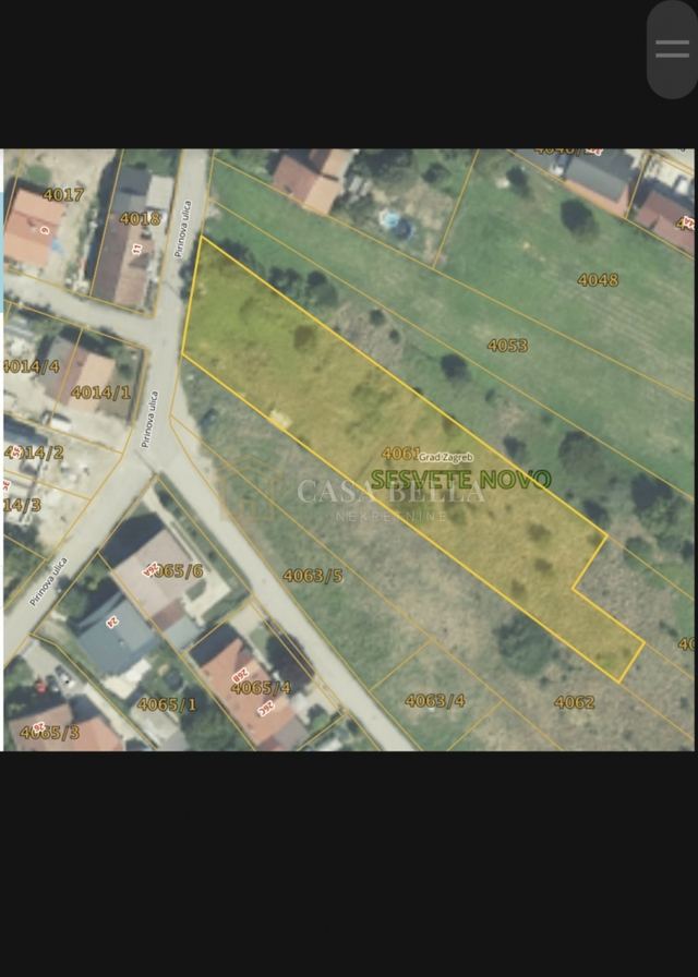 Land u Sesvetama, 2104m²