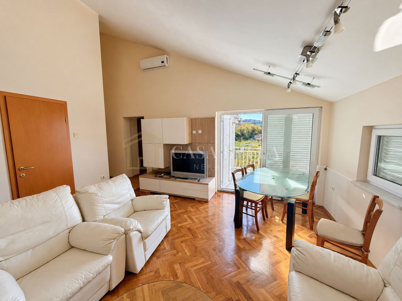 Wohnung u Novi Vinodolskiu, 64.87m², 2 sobe, slika 2